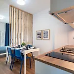 Apartment Spacious Oasis - Modern Design *