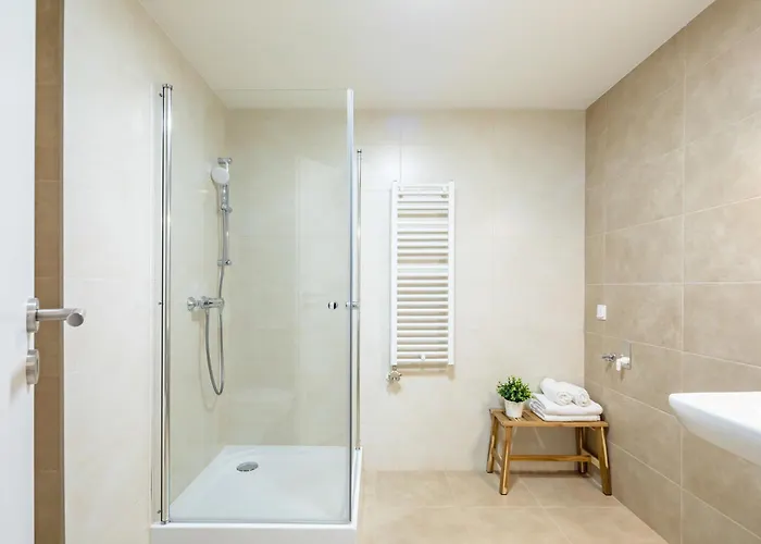 Spacious Oasis - Modern Design Apartament Budapesta