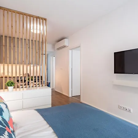 Spacious Oasis - Modern Design *