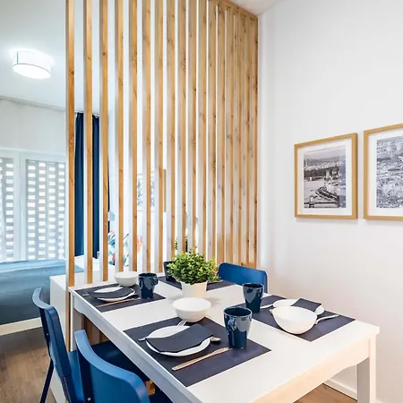 דירה Spacious Oasis - Modern Design